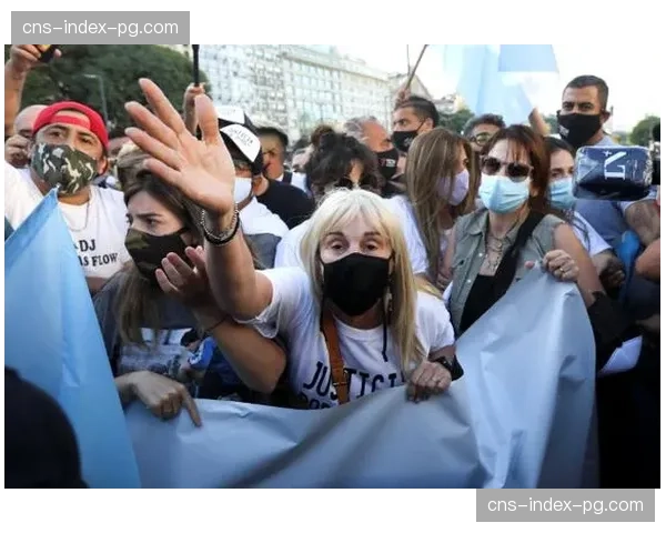 为抗议高票价，多个球迷组织计划在本轮比赛中同步沉默12分钟